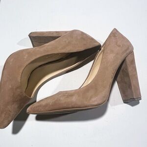 Elegant Tan Women's Pumps